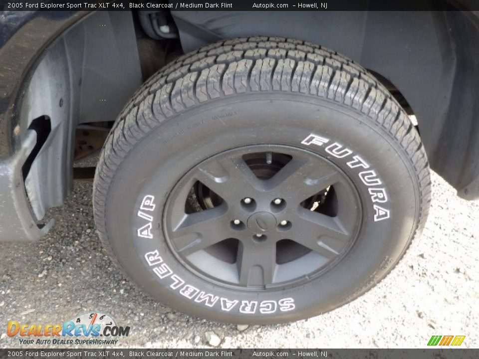 2005 Ford Explorer Sport Trac XLT 4x4 Black Clearcoat / Medium Dark Flint Photo #12