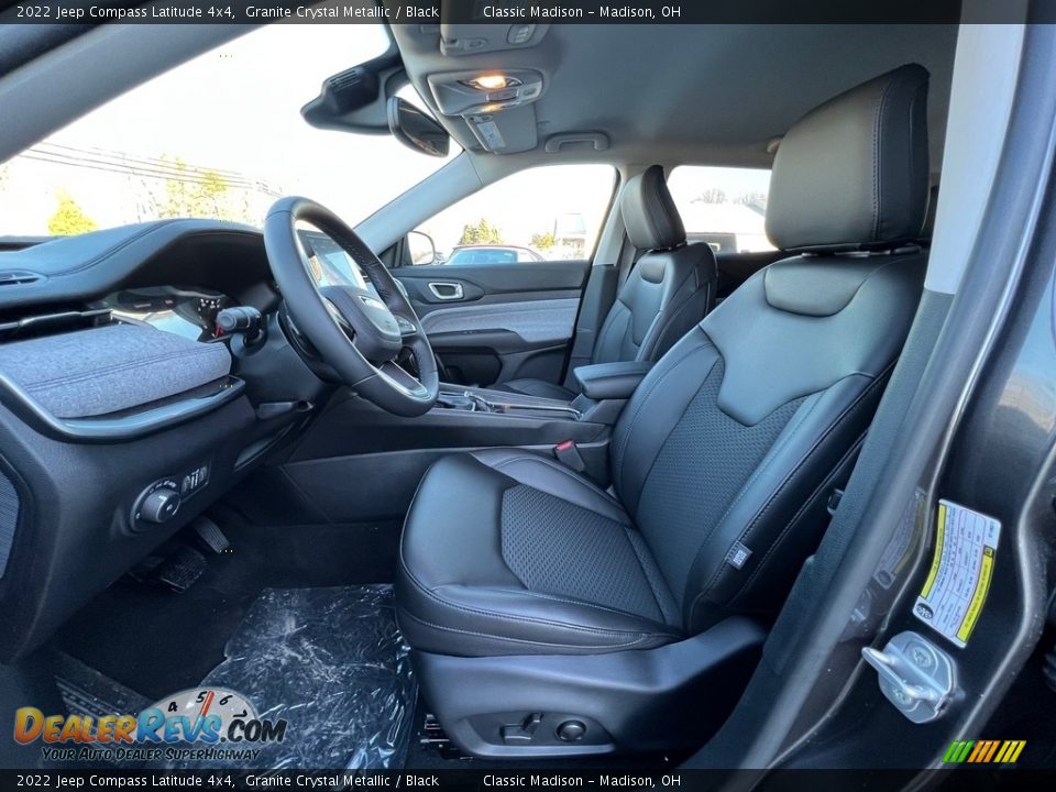 2022 Jeep Compass Latitude 4x4 Granite Crystal Metallic / Black Photo #2