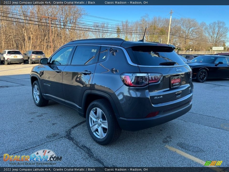 2022 Jeep Compass Latitude 4x4 Granite Crystal Metallic / Black Photo #9