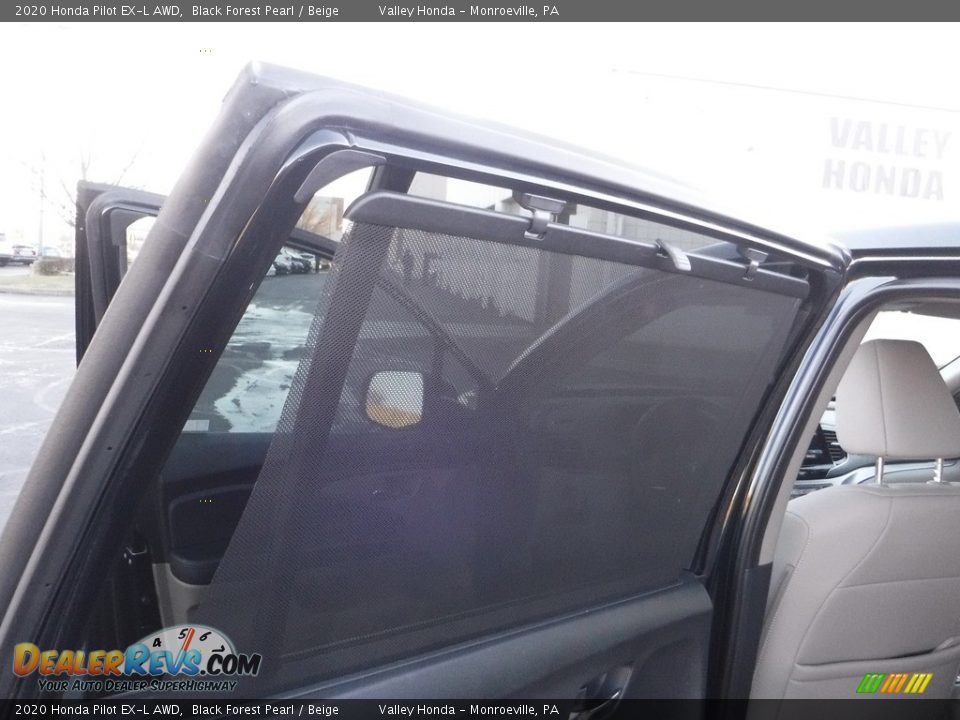 2020 Honda Pilot EX-L AWD Black Forest Pearl / Beige Photo #26