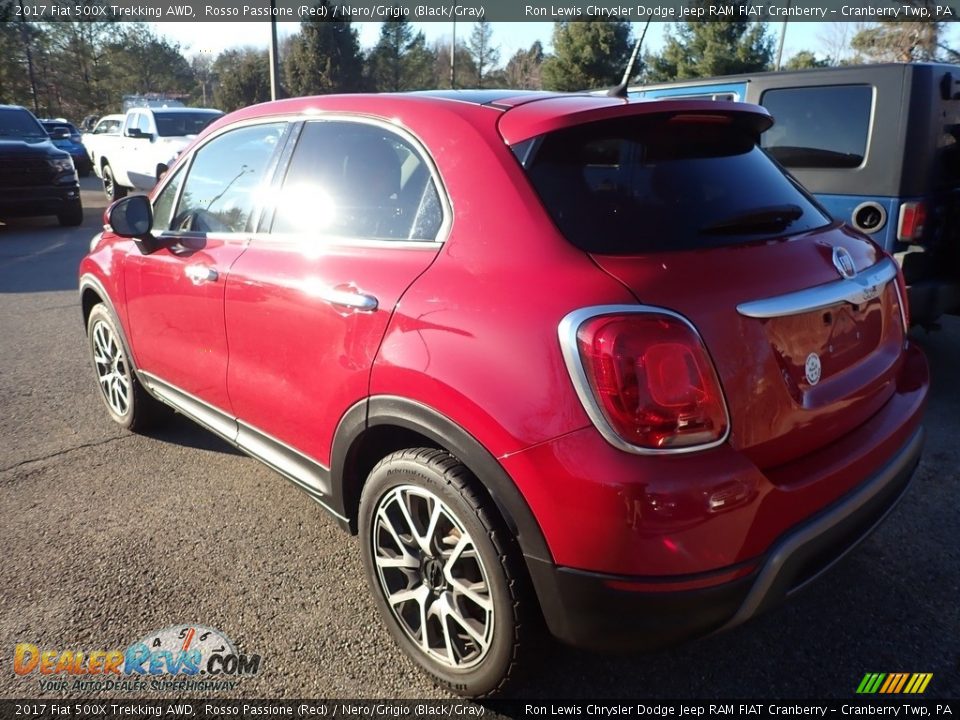 2017 Fiat 500X Trekking AWD Rosso Passione (Red) / Nero/Grigio (Black/Gray) Photo #3