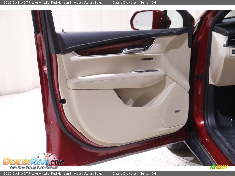 2019 Cadillac XT5 Luxury AWD Red Horizon Tintcoat / Sahara Beige Photo #4