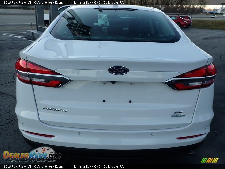2019 Ford Fusion SE Oxford White / Ebony Photo #10