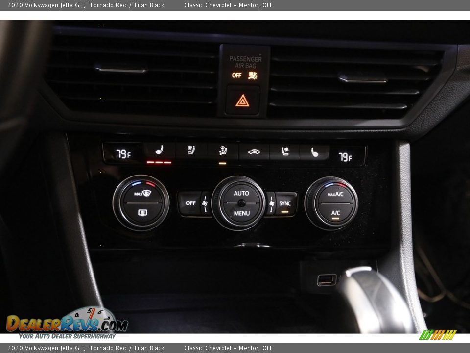 Controls of 2020 Volkswagen Jetta GLI Photo #14