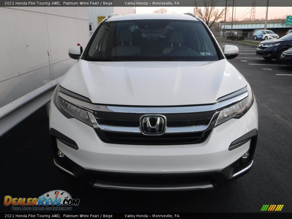 2021 Honda Pilot Touring AWD Platinum White Pearl / Beige Photo #5