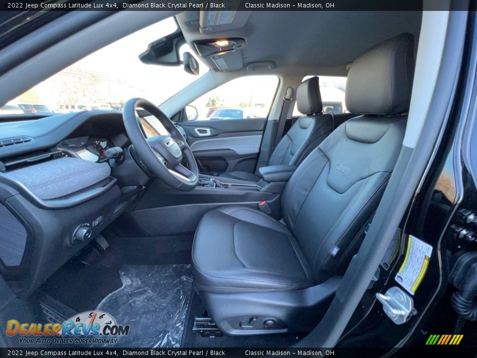 2022 Jeep Compass Latitude Lux 4x4 Diamond Black Crystal Pearl / Black Photo #2