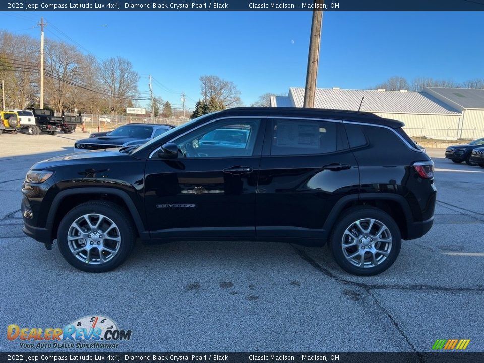 2022 Jeep Compass Latitude Lux 4x4 Diamond Black Crystal Pearl / Black Photo #8