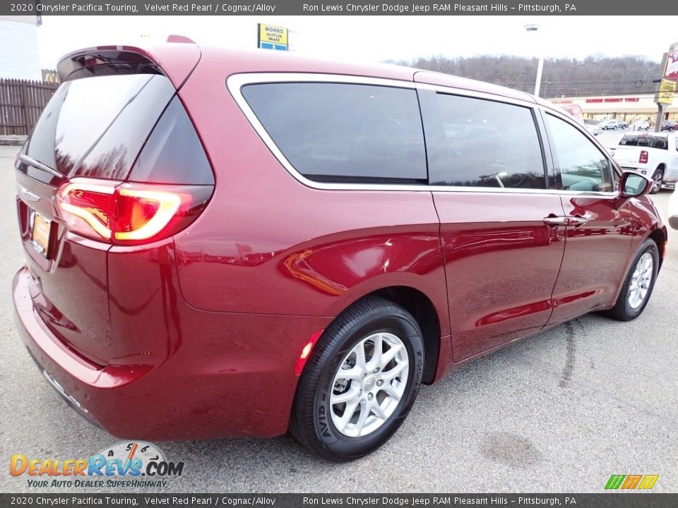 2020 Chrysler Pacifica Touring Velvet Red Pearl / Cognac/Alloy Photo #6