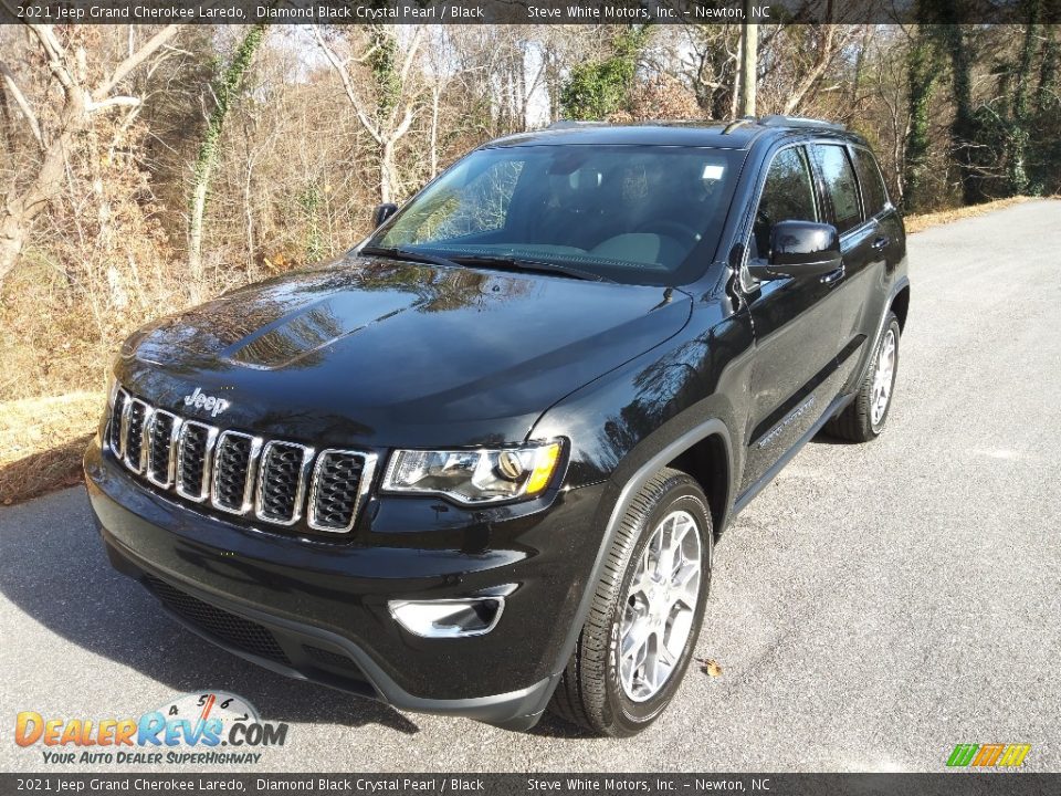 2021 Jeep Grand Cherokee Laredo Diamond Black Crystal Pearl / Black Photo #2