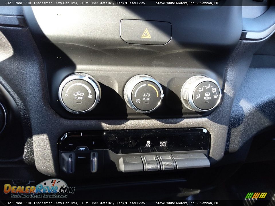 2022 Ram 2500 Tradesman Crew Cab 4x4 Billet Silver Metallic / Black/Diesel Gray Photo #24