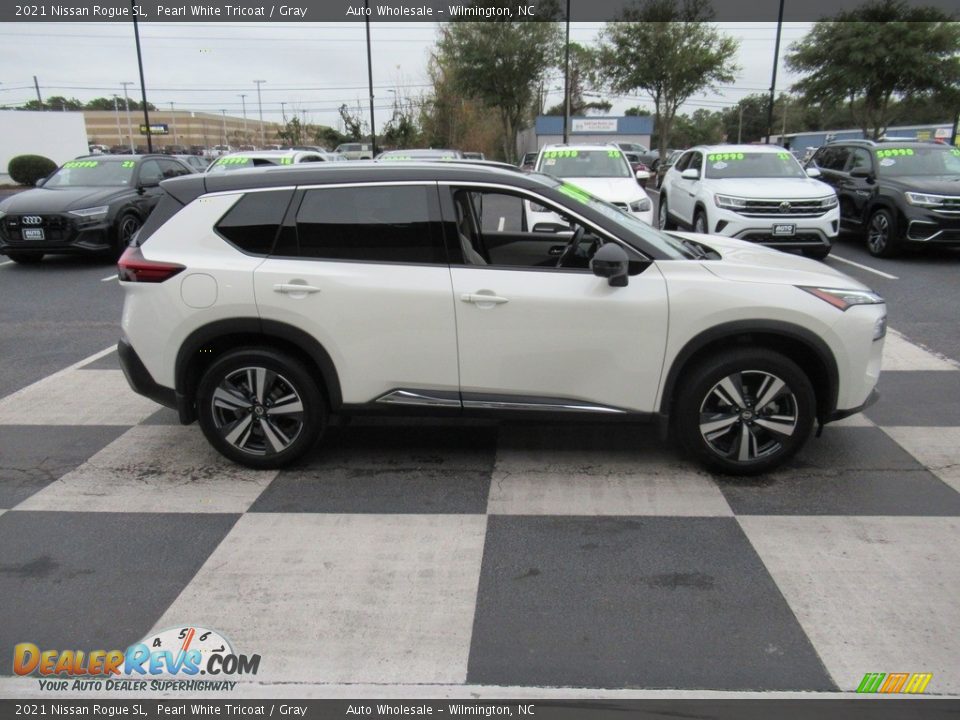 2021 Nissan Rogue SL Pearl White Tricoat / Gray Photo #3