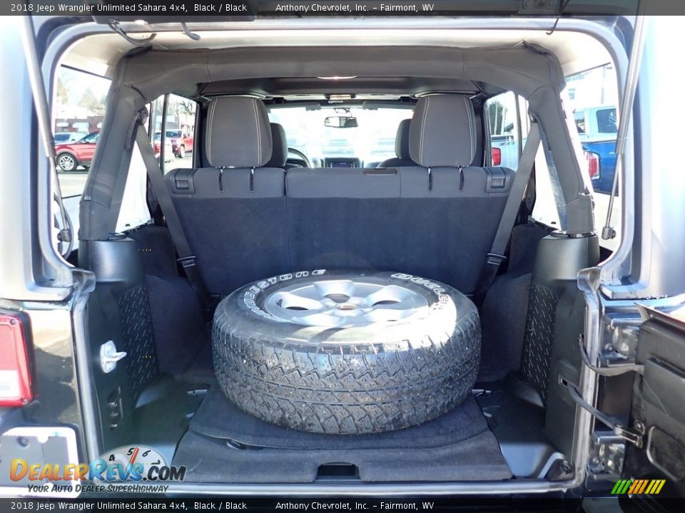 2018 Jeep Wrangler Unlimited Sahara 4x4 Black / Black Photo #5