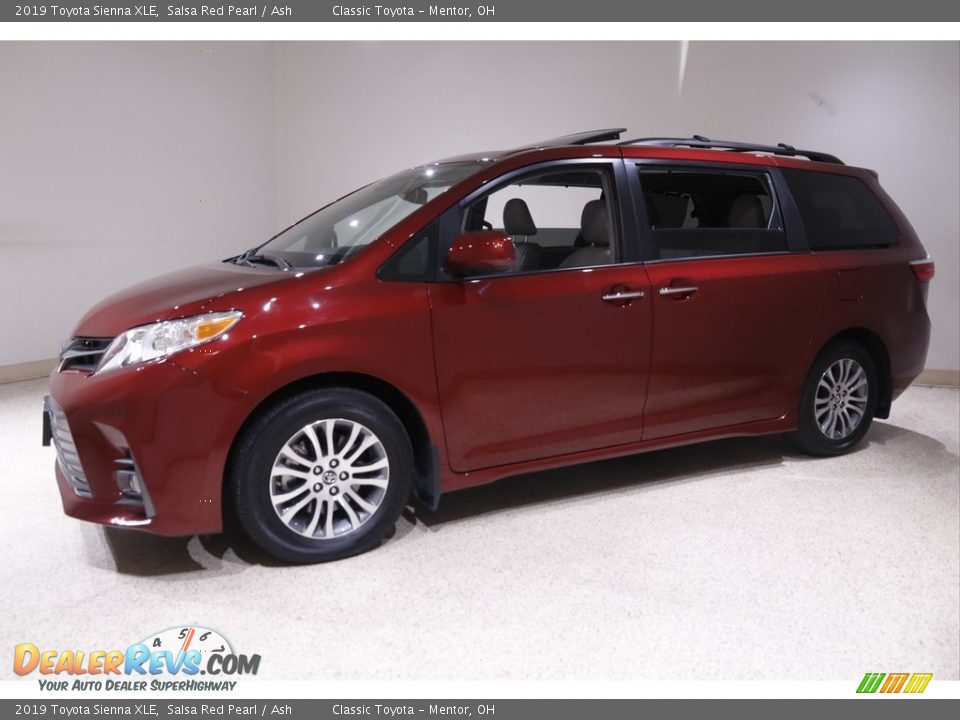 2019 Toyota Sienna XLE Salsa Red Pearl / Ash Photo #3