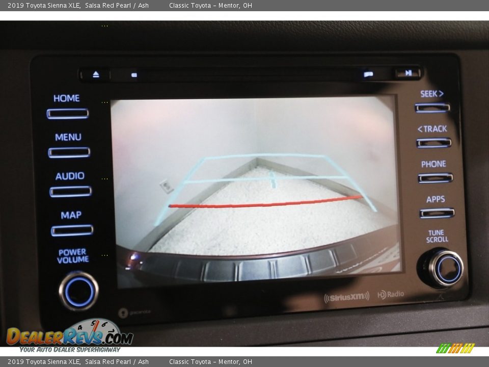 2019 Toyota Sienna XLE Salsa Red Pearl / Ash Photo #12