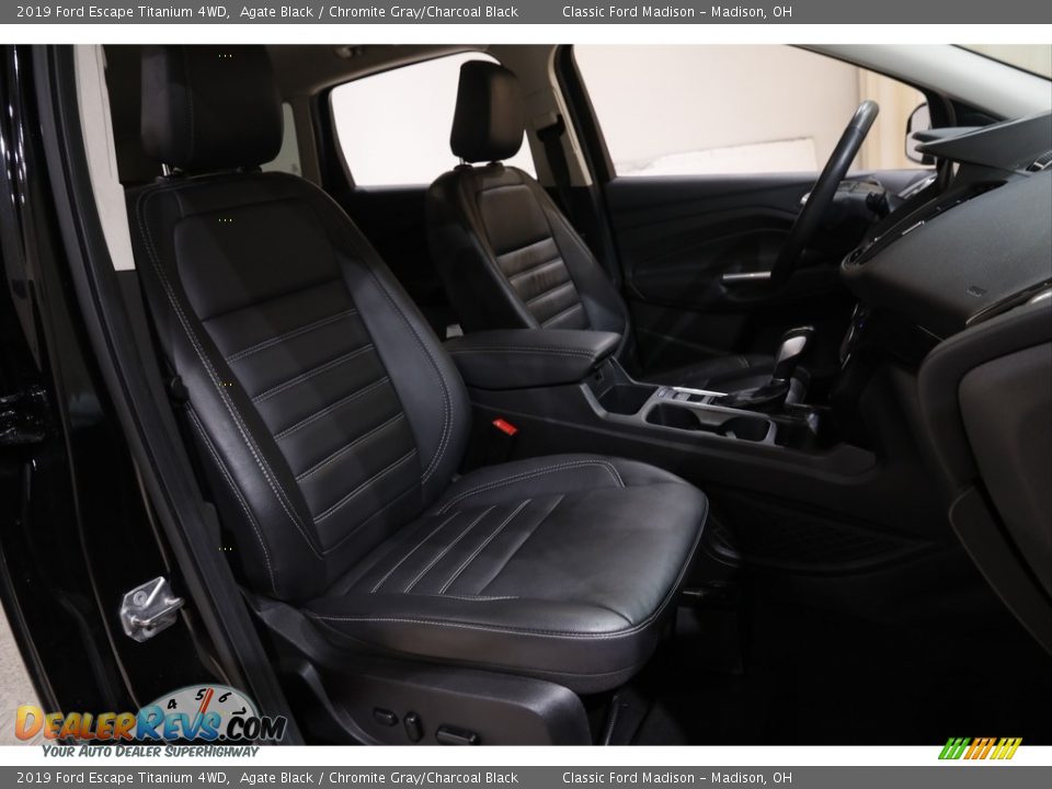 2019 Ford Escape Titanium 4WD Agate Black / Chromite Gray/Charcoal Black Photo #16