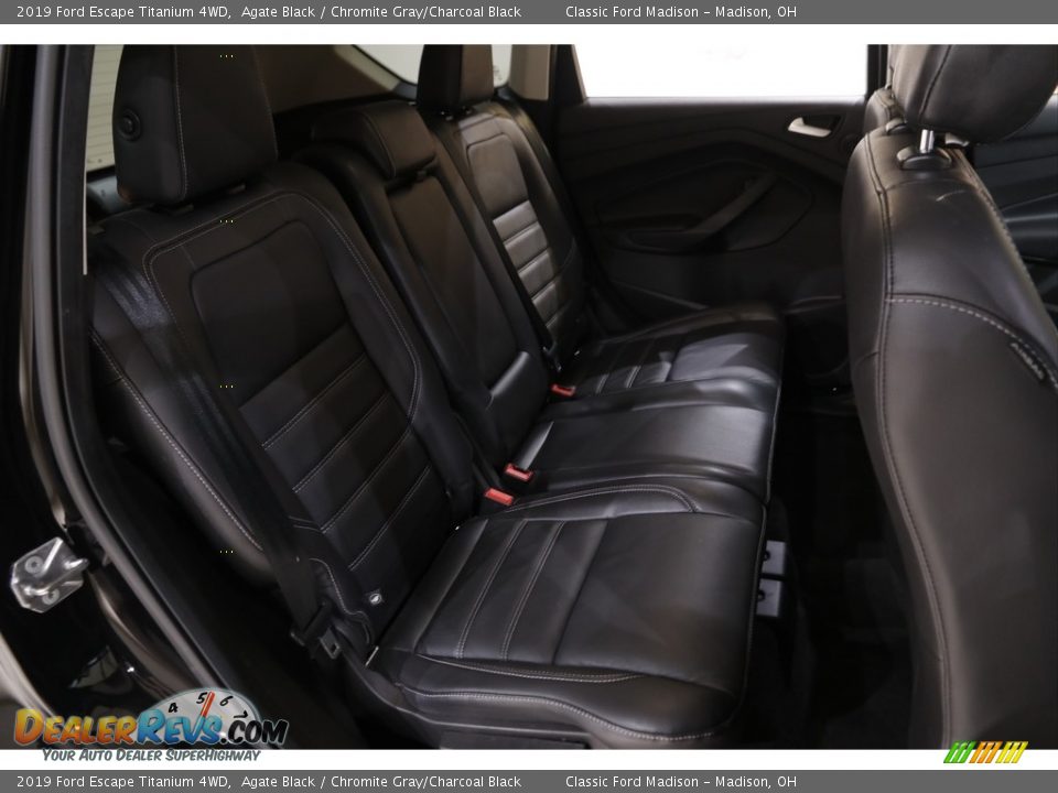 2019 Ford Escape Titanium 4WD Agate Black / Chromite Gray/Charcoal Black Photo #17