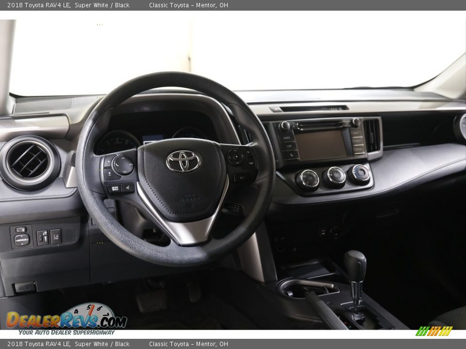 2018 Toyota RAV4 LE Super White / Black Photo #6