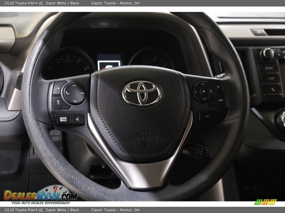 2018 Toyota RAV4 LE Super White / Black Photo #7
