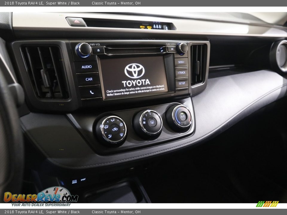 2018 Toyota RAV4 LE Super White / Black Photo #9