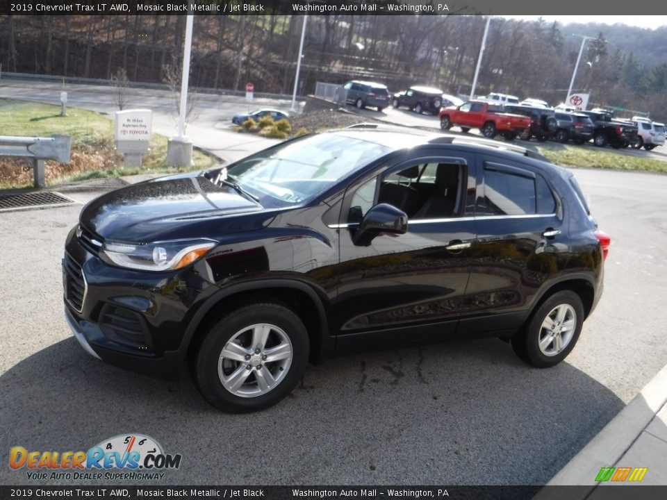 2019 Chevrolet Trax LT AWD Mosaic Black Metallic / Jet Black Photo #11