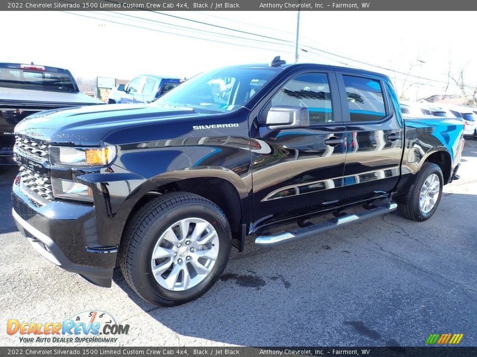2022 Chevrolet Silverado 1500 Limited Custom Crew Cab 4x4 Black / Jet Black Photo #6