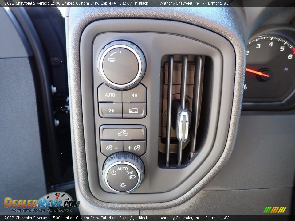 2022 Chevrolet Silverado 1500 Limited Custom Crew Cab 4x4 Black / Jet Black Photo #15