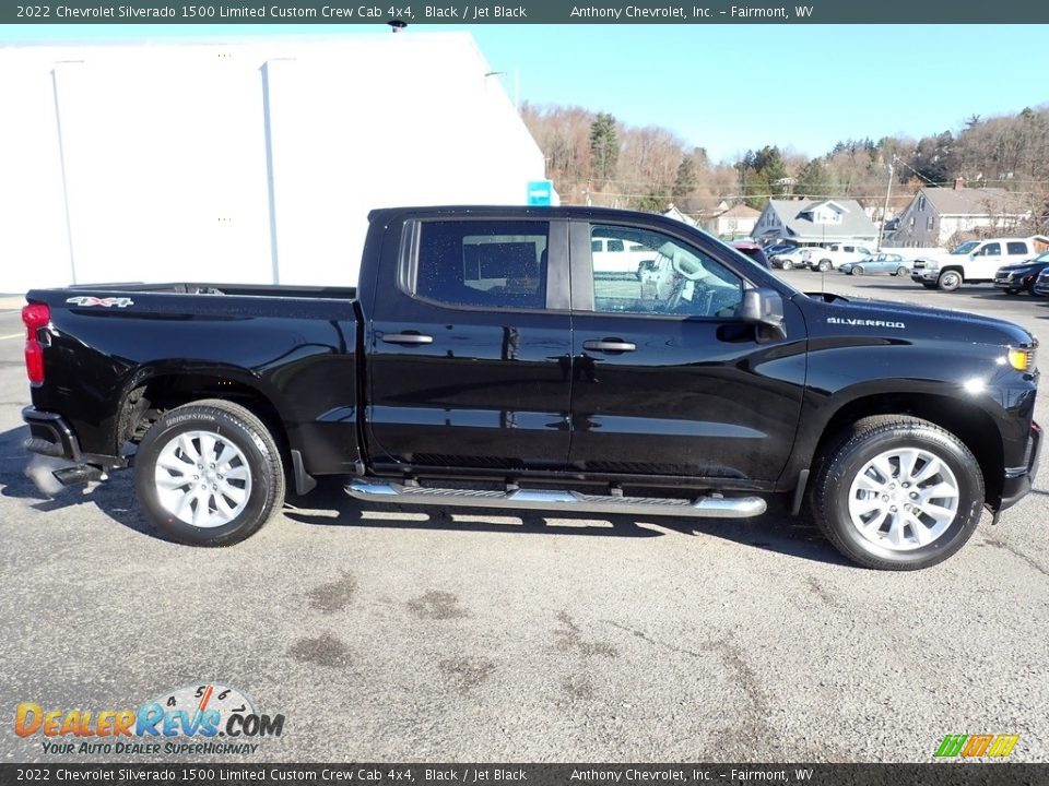 2022 Chevrolet Silverado 1500 Limited Custom Crew Cab 4x4 Black / Jet Black Photo #19