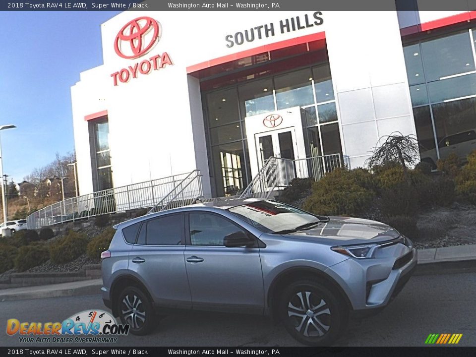 2018 Toyota RAV4 LE AWD Super White / Black Photo #2