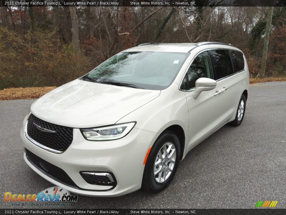 2021 Chrysler Pacifica Touring L Luxury White Pearl / Black/Alloy Photo #2