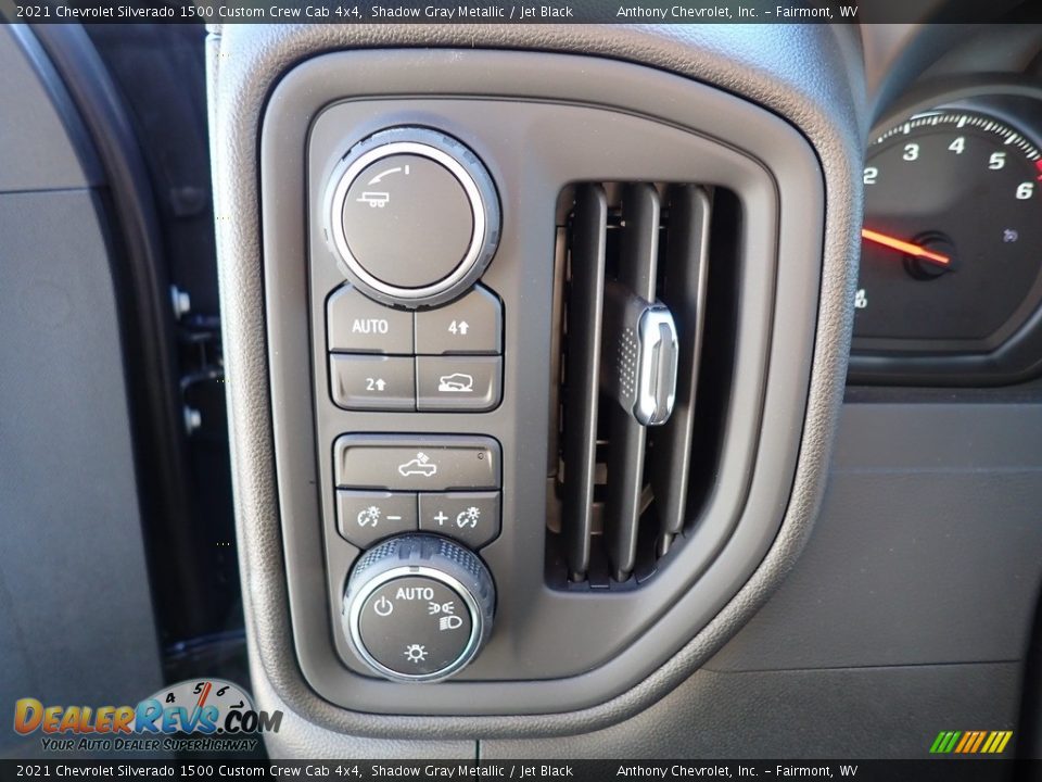 2021 Chevrolet Silverado 1500 Custom Crew Cab 4x4 Shadow Gray Metallic / Jet Black Photo #16