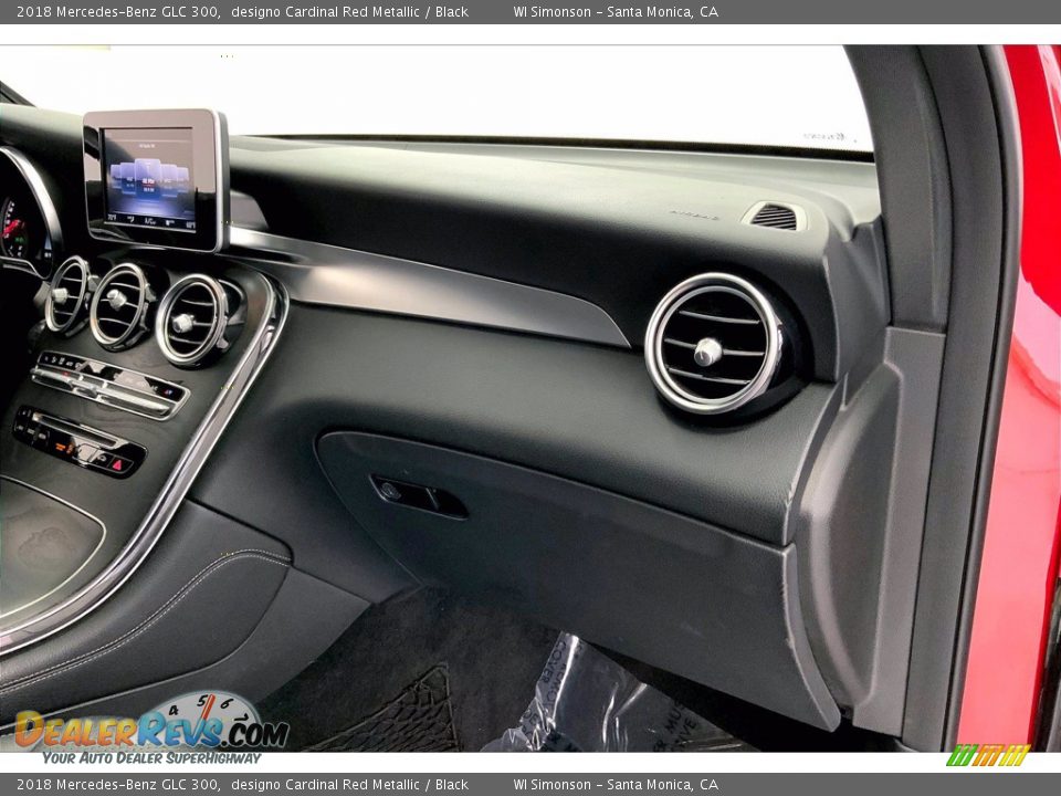2018 Mercedes-Benz GLC 300 designo Cardinal Red Metallic / Black Photo #16
