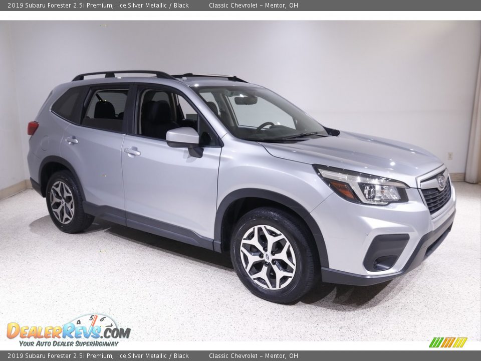 2019 Subaru Forester 2.5i Premium Ice Silver Metallic / Black Photo #1