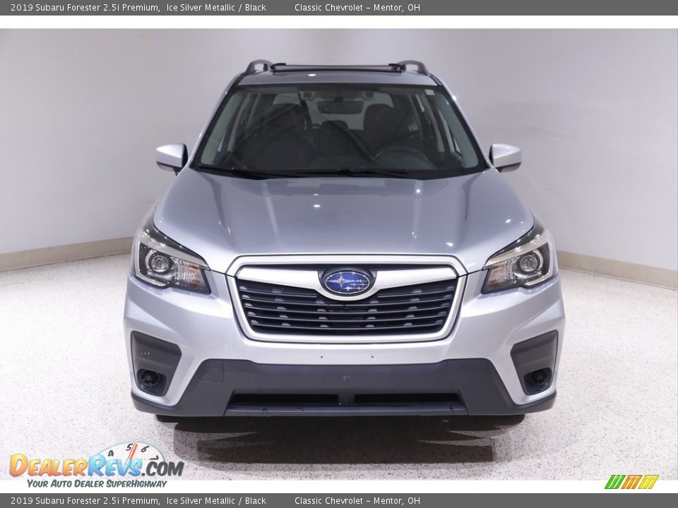 2019 Subaru Forester 2.5i Premium Ice Silver Metallic / Black Photo #2