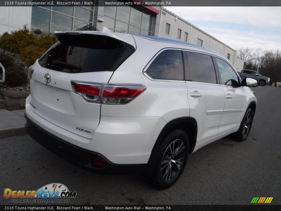 2016 Toyota Highlander XLE Blizzard Pearl / Black Photo #14