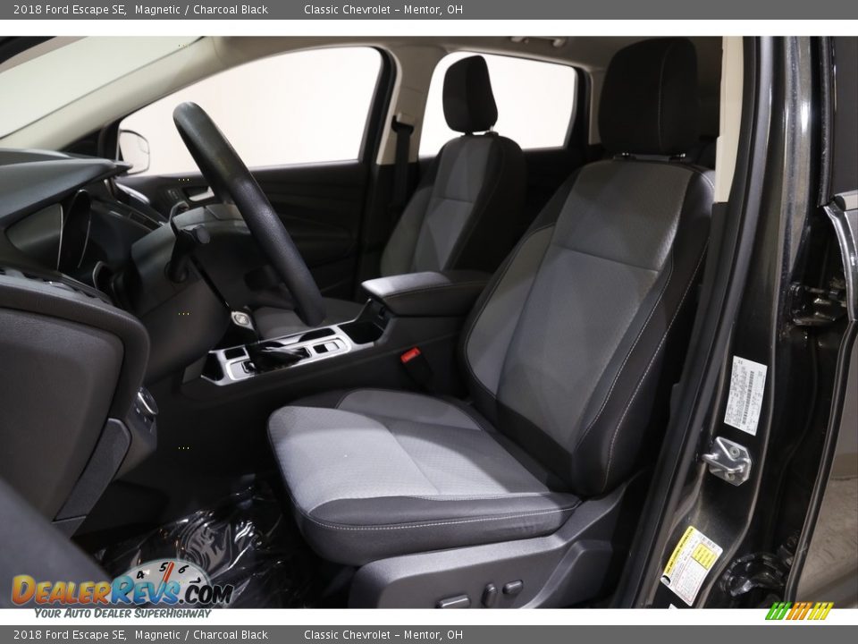 2018 Ford Escape SE Magnetic / Charcoal Black Photo #5