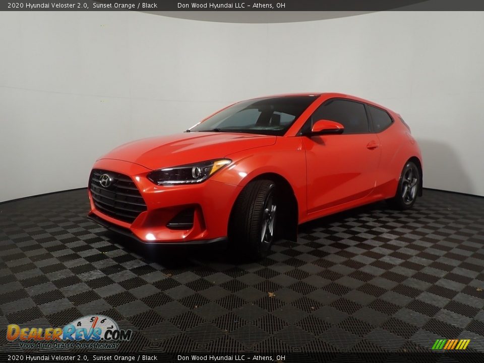 2020 Hyundai Veloster 2.0 Sunset Orange / Black Photo #8