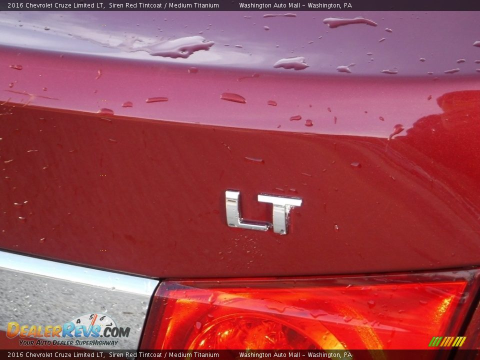 2016 Chevrolet Cruze Limited LT Siren Red Tintcoat / Medium Titanium Photo #16