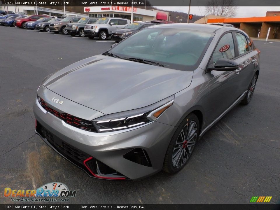 Front 3/4 View of 2022 Kia Forte GT Photo #7