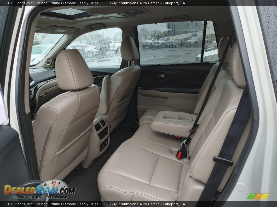 2016 Honda Pilot Touring White Diamond Pearl / Beige Photo #11