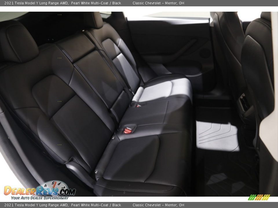 Rear Seat of 2021 Tesla Model Y Long Range AWD Photo #21