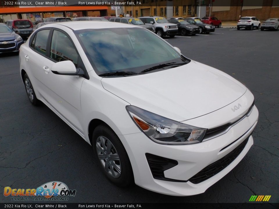 Front 3/4 View of 2022 Kia Rio LX Photo #9