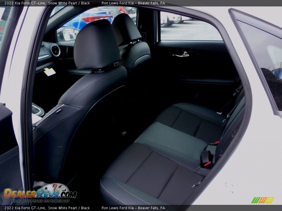 2022 Kia Forte GT-Line Snow White Pearl / Black Photo #12