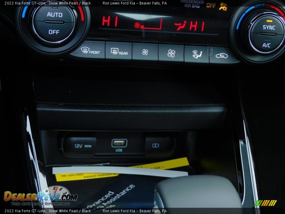 2022 Kia Forte GT-Line Snow White Pearl / Black Photo #18