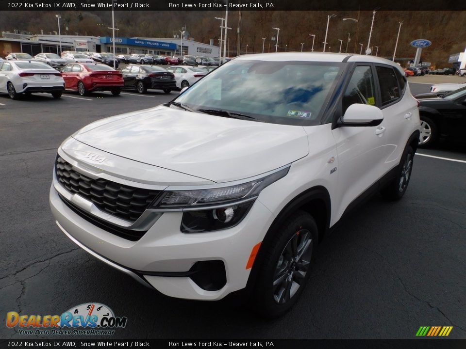 2022 Kia Seltos LX AWD Snow White Pearl / Black Photo #7