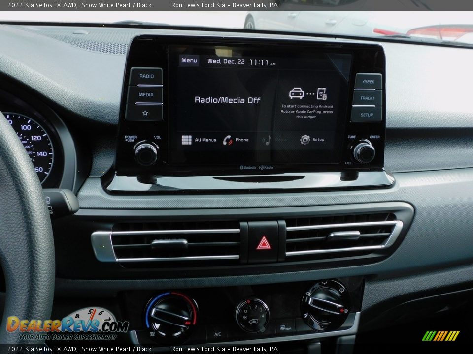 2022 Kia Seltos LX AWD Snow White Pearl / Black Photo #15