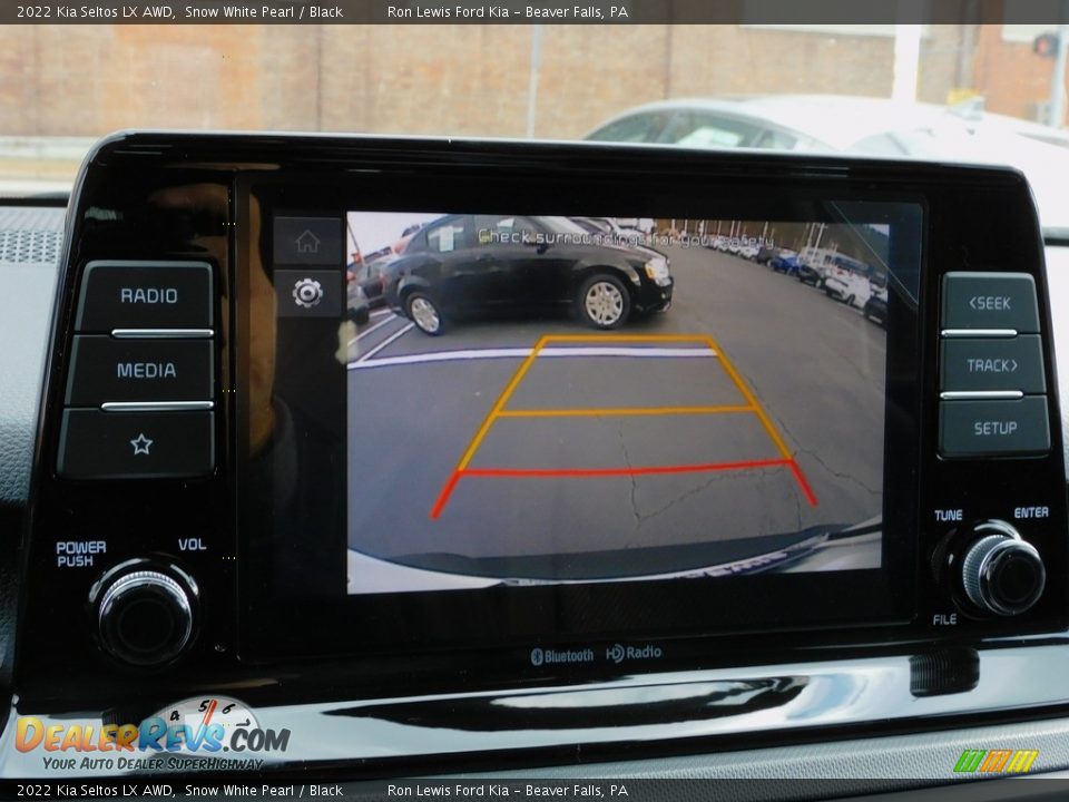 2022 Kia Seltos LX AWD Snow White Pearl / Black Photo #16