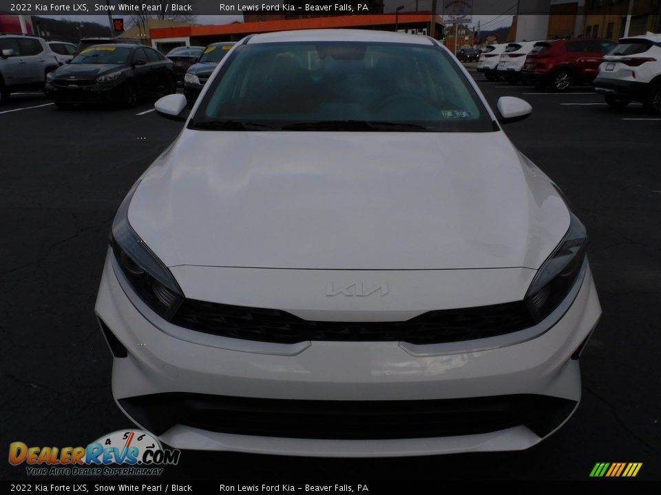 2022 Kia Forte LXS Snow White Pearl / Black Photo #8
