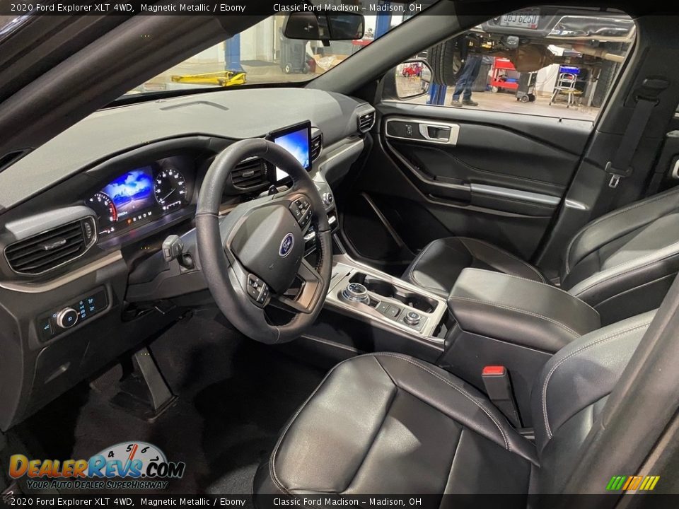Front Seat of 2020 Ford Explorer XLT 4WD Photo #8