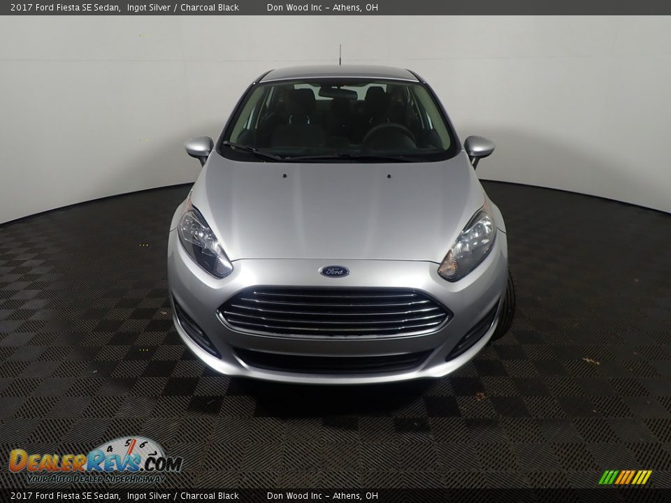 2017 Ford Fiesta SE Sedan Ingot Silver / Charcoal Black Photo #4