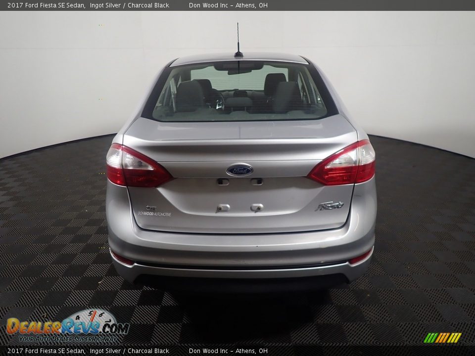 2017 Ford Fiesta SE Sedan Ingot Silver / Charcoal Black Photo #12